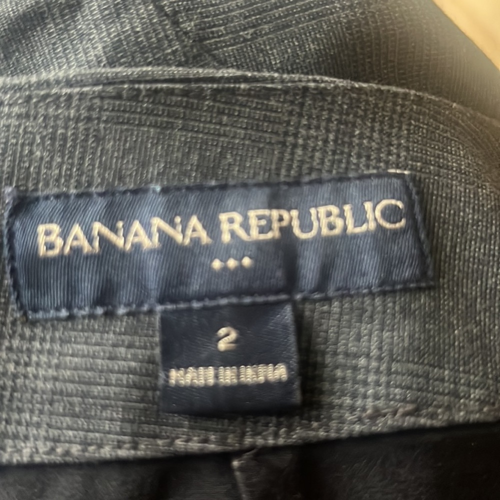 Gray Pencil Skirt With Split Back Pleat - image 4